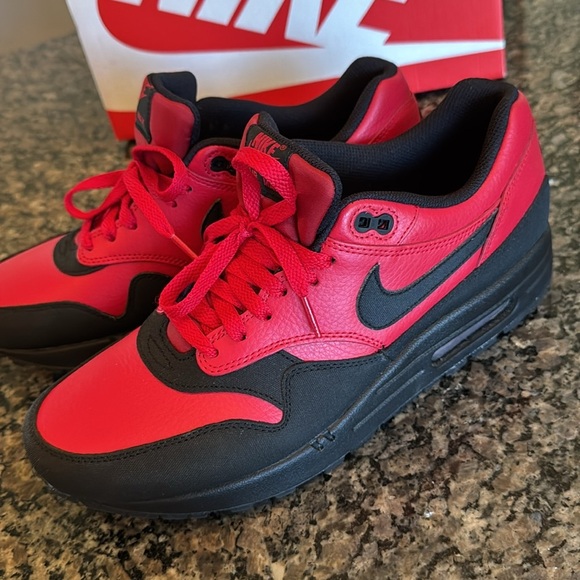Nike Air Max 1 ltr premium Red leather Sneakers EUC 10.5 - Picture 12 of 16